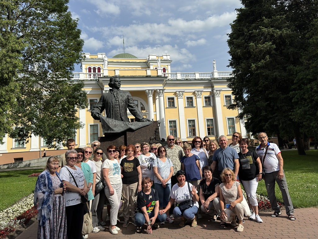 Профком Клинического родильного дома Минской области для сотрудников  организовал поездку в одну из исторических мест нашей страны – местечко  Ветка